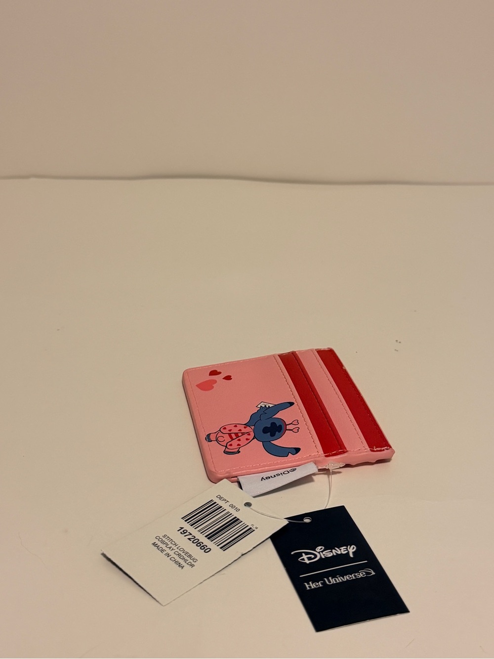 NWT Her Universe Disney Lilo and Stitch Lovebug Valentine Hearts Card Holder - Picture 3 of 5